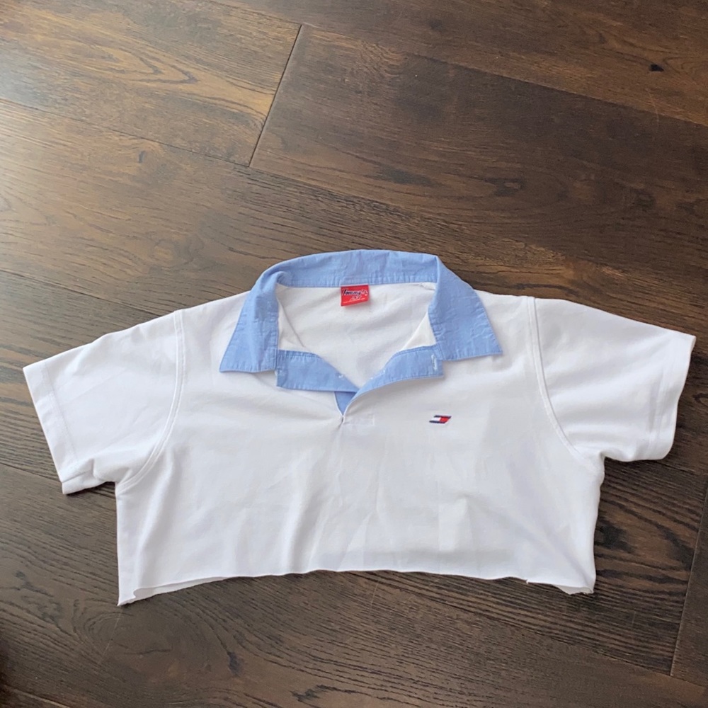 Tommy Hilfiger cropped collared shirt 👚